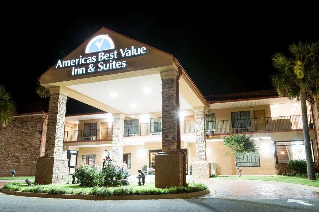 Americas Best Value Inn & Suites-Гриффин Экстерьер фото