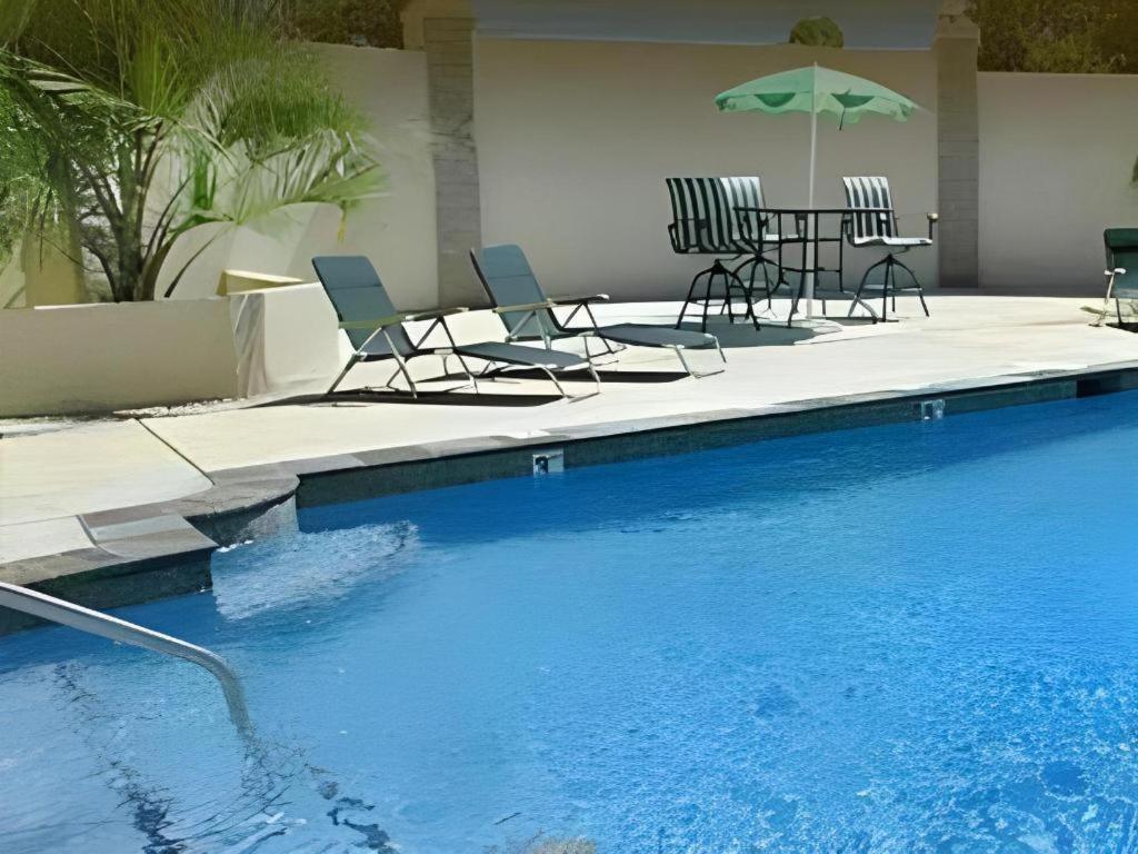 Americas Best Value Inn & Suites-Гриффин Экстерьер фото