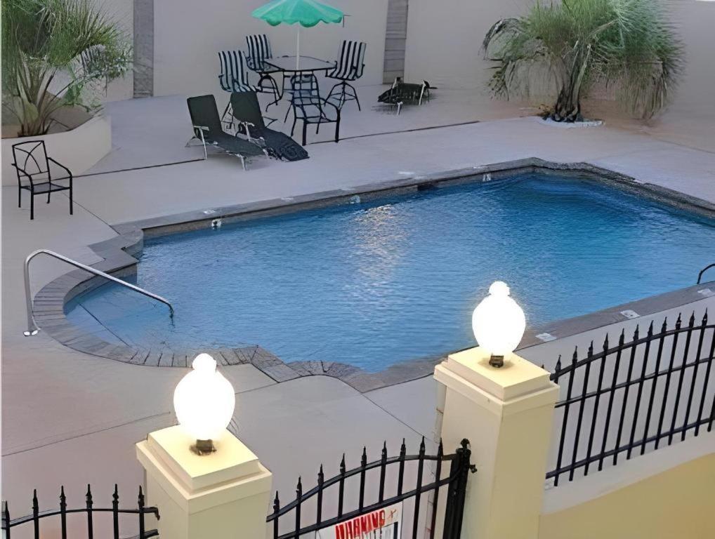 Americas Best Value Inn & Suites-Гриффин Экстерьер фото