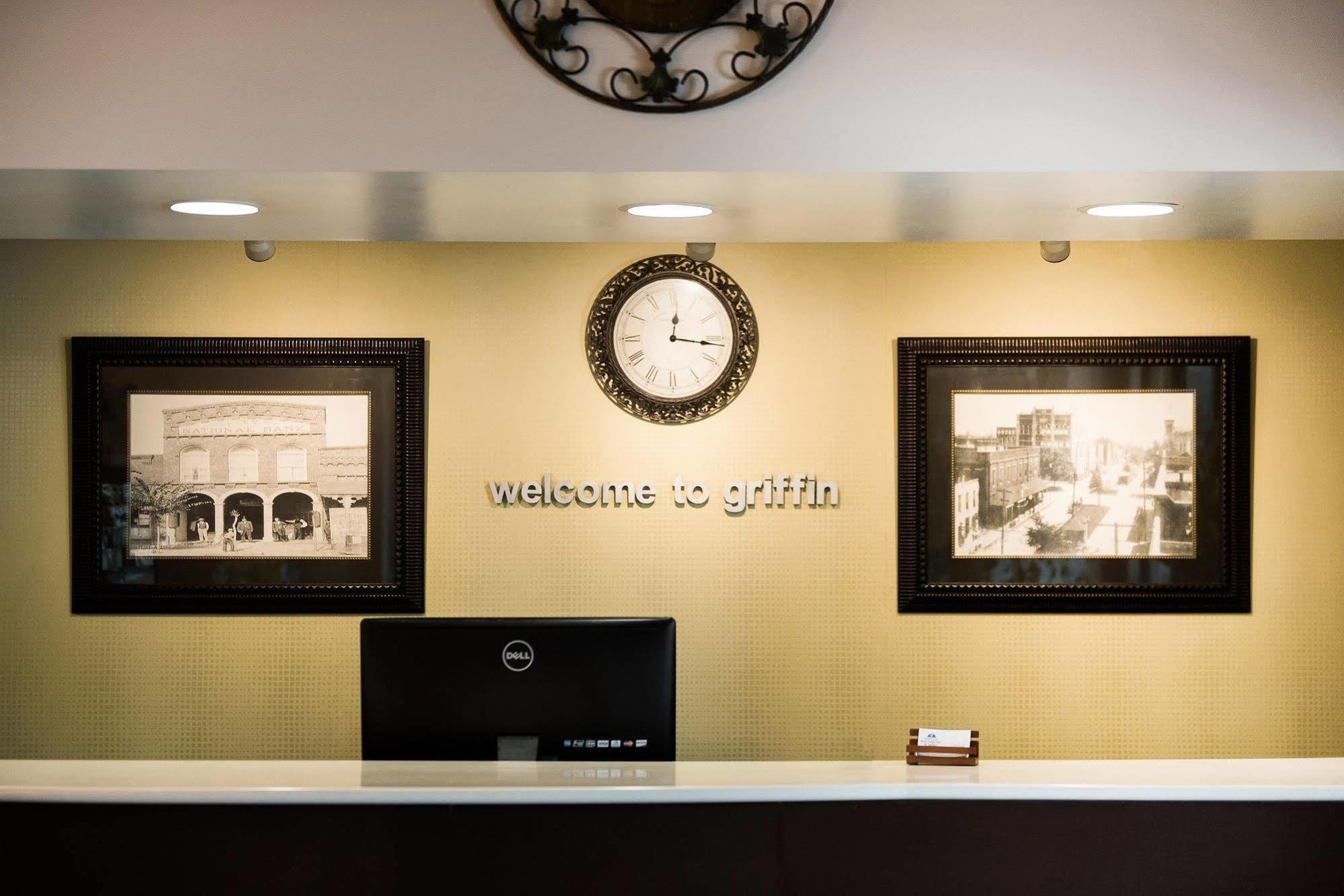 Americas Best Value Inn & Suites-Гриффин Экстерьер фото