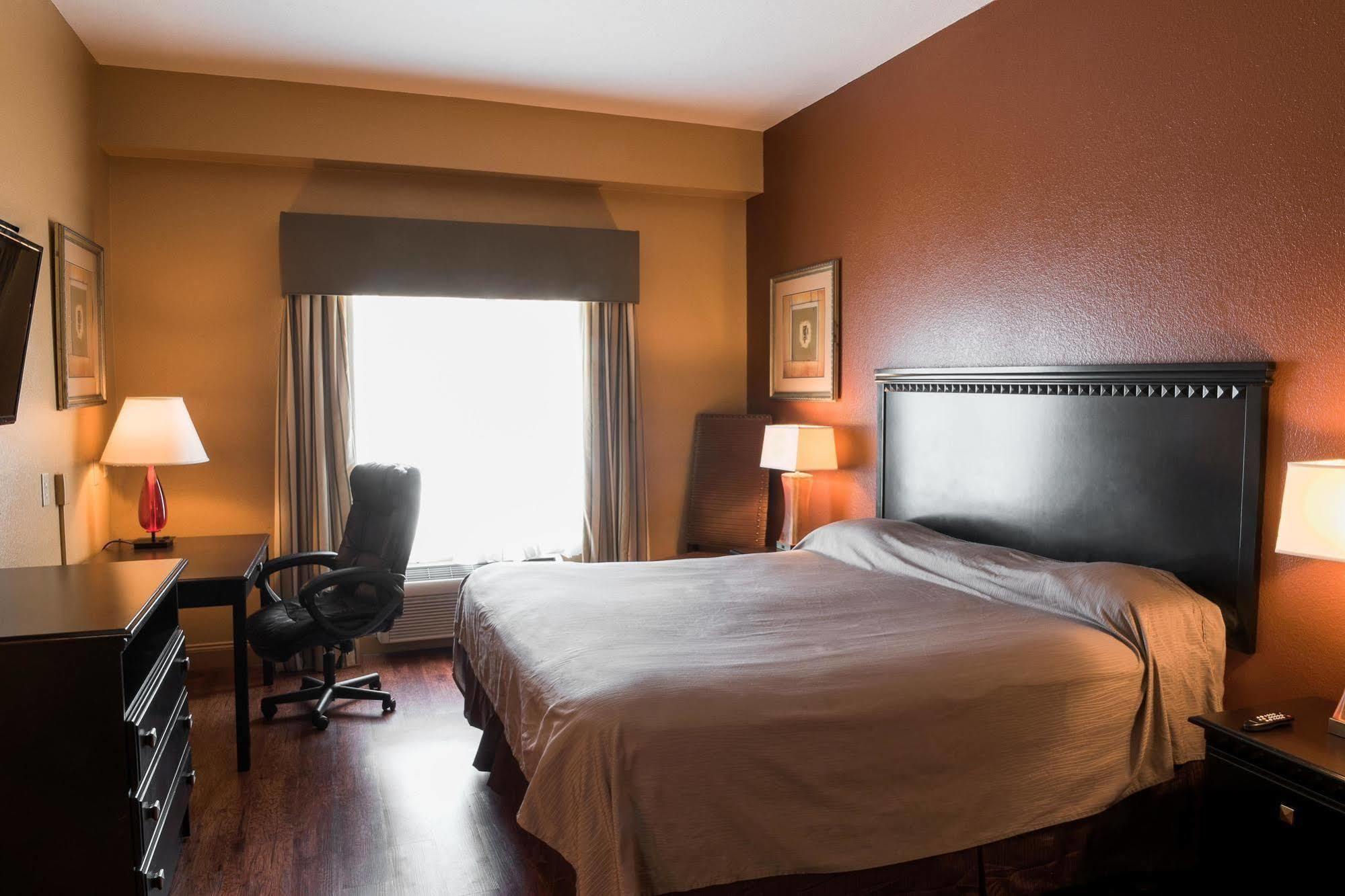 Americas Best Value Inn & Suites-Гриффин Экстерьер фото
